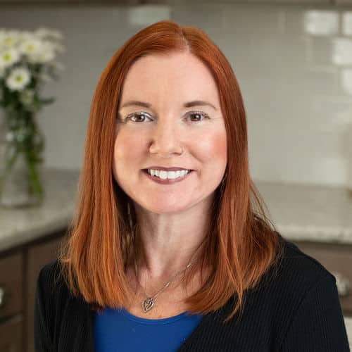 Jennifer Hollowell