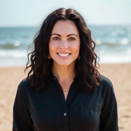 Julie Travis